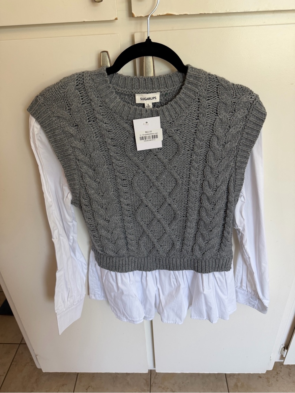 Sugarlips Gray Cable Knit Cropped Sweater Vest